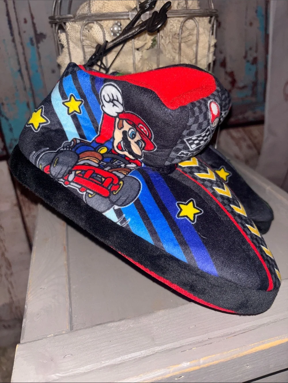 MARIOKART SUPER MARIO Plush Boot Racing Slippers Boys Sz 4-5 New With Tag